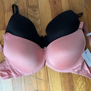 2 French Affair bras lot